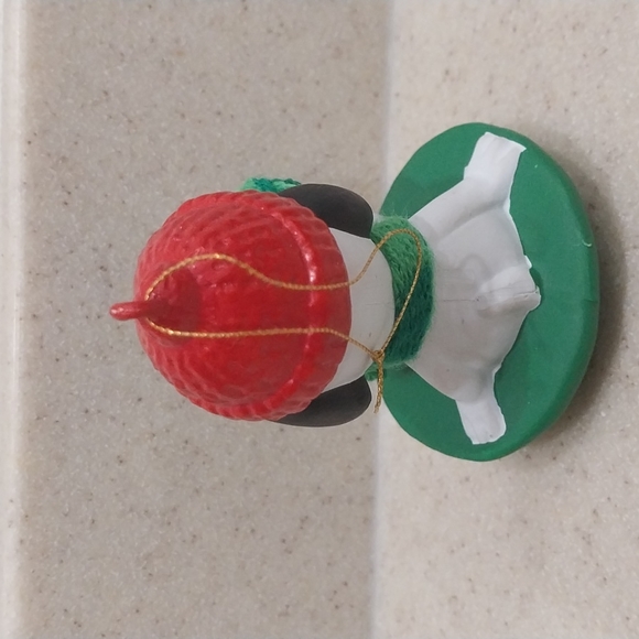 Vintage Peanuts Snoopy Christmas Ornament - Picture 3 of 5